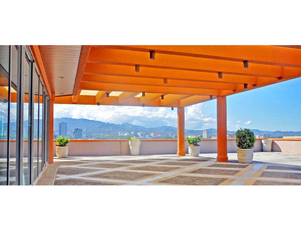 Sugbutel Family Hotel Cebu Екстер'єр фото