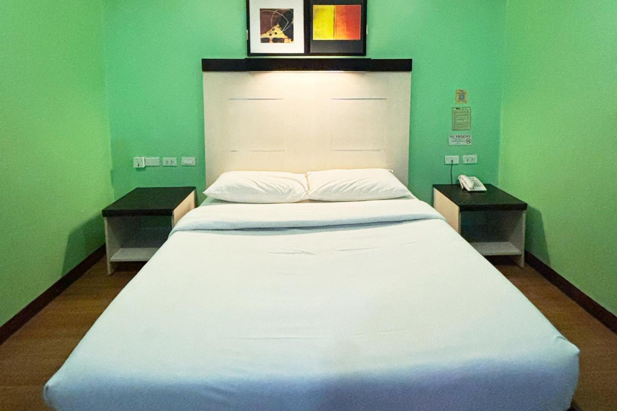 Sugbutel Family Hotel Cebu Екстер'єр фото