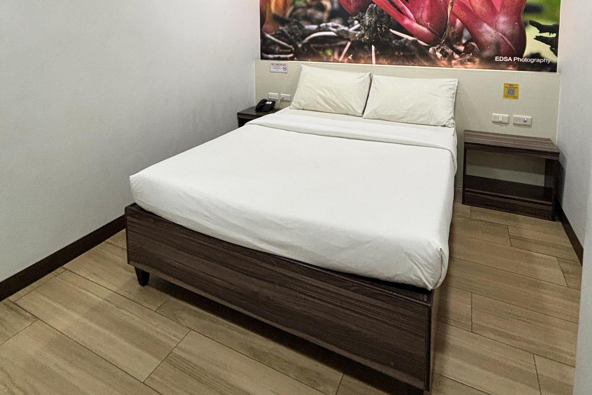 Sugbutel Family Hotel Cebu Екстер'єр фото