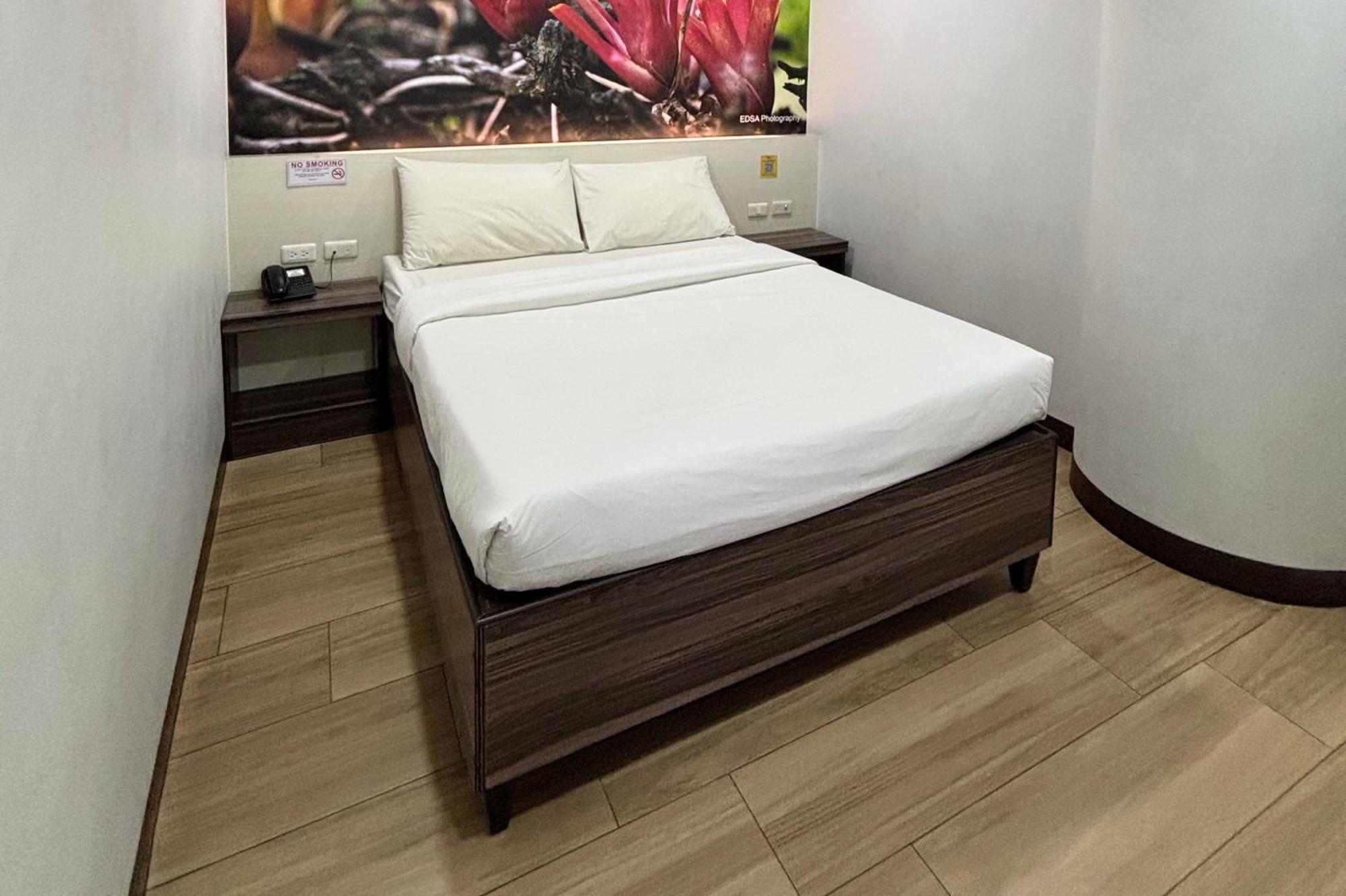 Sugbutel Family Hotel Cebu Екстер'єр фото